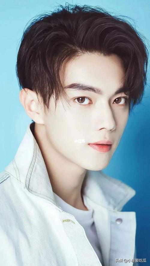 李现爆料刘亦菲视频,视频揭秘明星私下互动  第1张